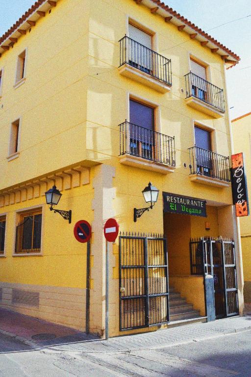 Hostal El Vegano Утьєль Екстер'єр фото
