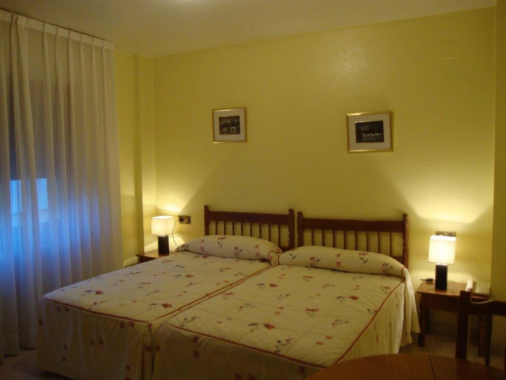 Hostal El Vegano Утьєль Номер фото